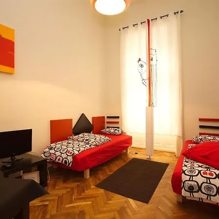 Charming Studio At The Danube 아파트 부다페스트