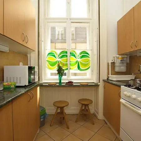 Charming Studio At The Danube * Budapeşte