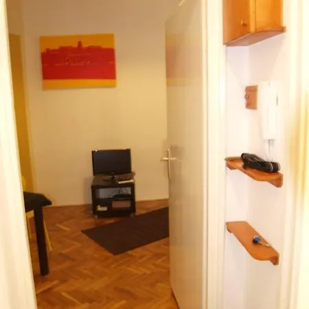 Charming Studio At The Danube 아파트 부다페스트
