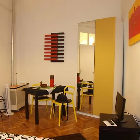 Charming Studio At The Danube *